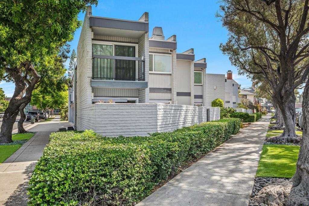 744 Olive Ave.