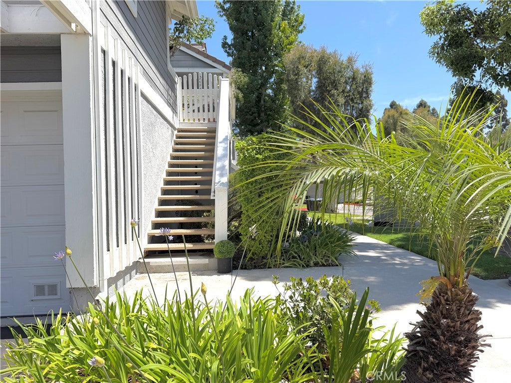 Photo of 11 Bramble LN, Aliso Viejo, CA 92656 (MLS # OC26127346)