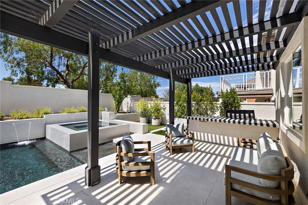 61 Charleston LN, Coto de Caza CA 92679