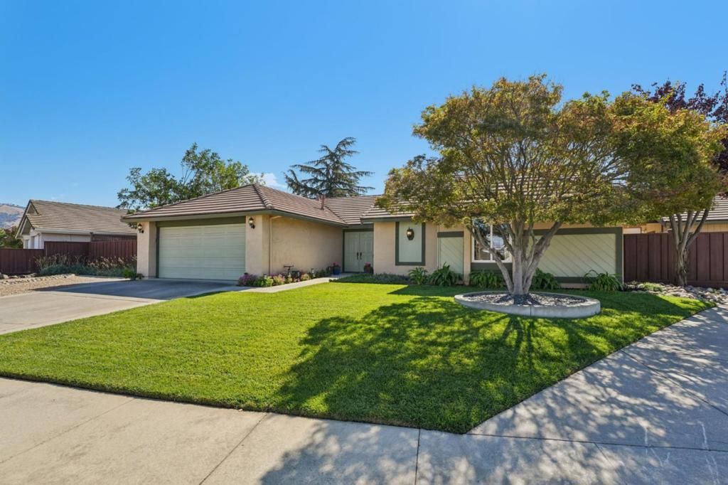 Photo of 2930 Silverland Court, San Jose, CA 95135 (MLS # ML82024007)