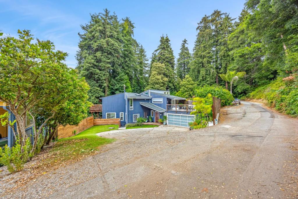 321 Valencia Road