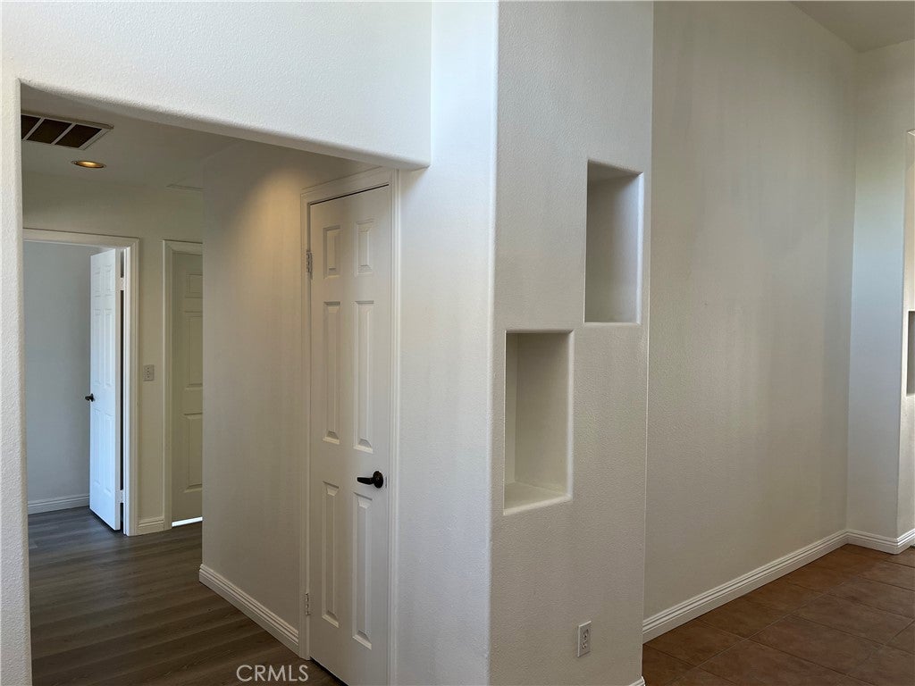 9661 Siwanoy Drive