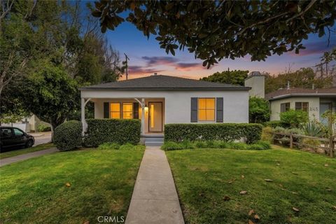 Photo of 537 28th Ave, Venice, CA 90291 (MLS # CV26069720)