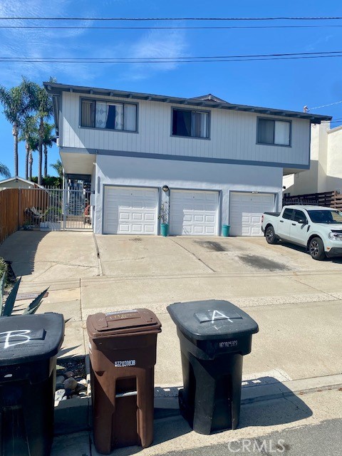 33951 Golden Lantern