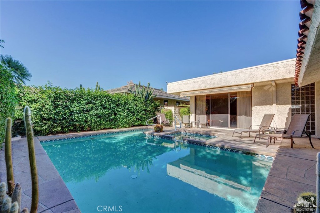 The Springs C.C. - Residential