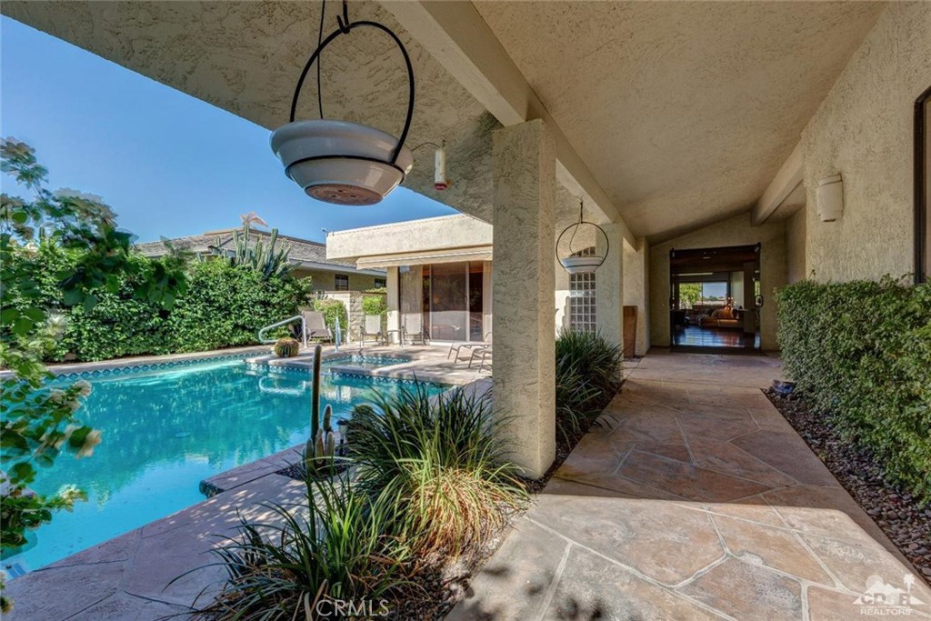 The Springs C.C. - Residential