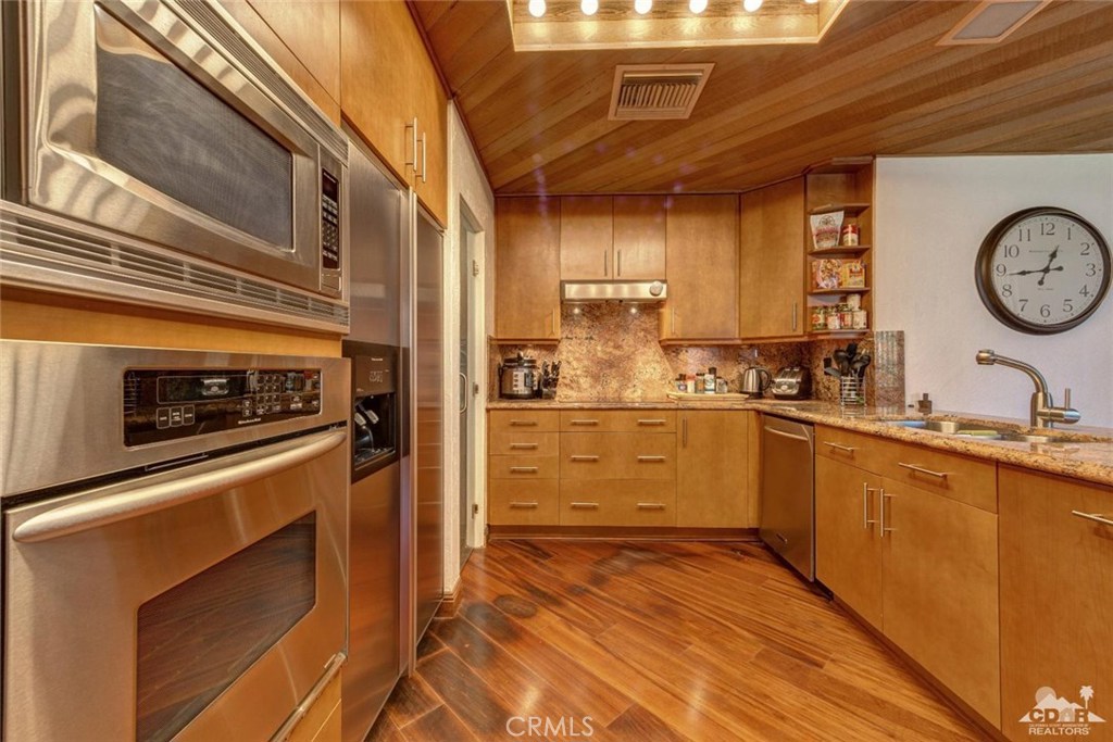 The Springs C.C. - Residential