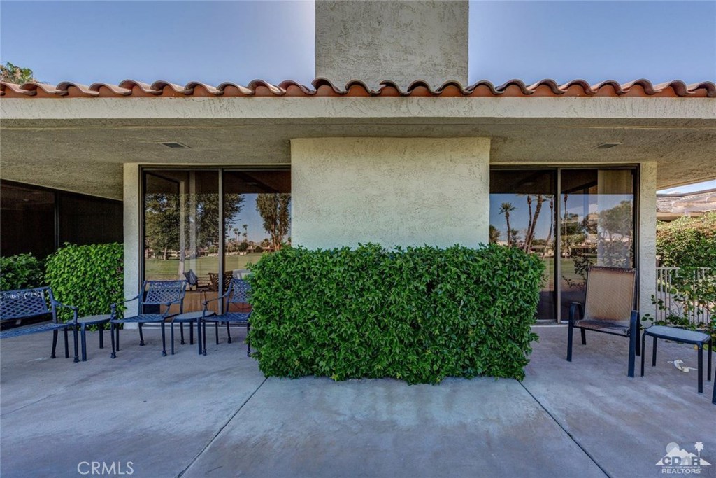 The Springs C.C. - Residential