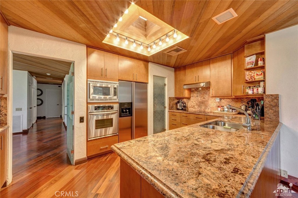 The Springs C.C. - Residential