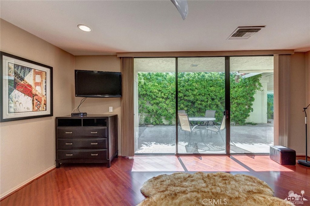 The Springs C.C. - Residential