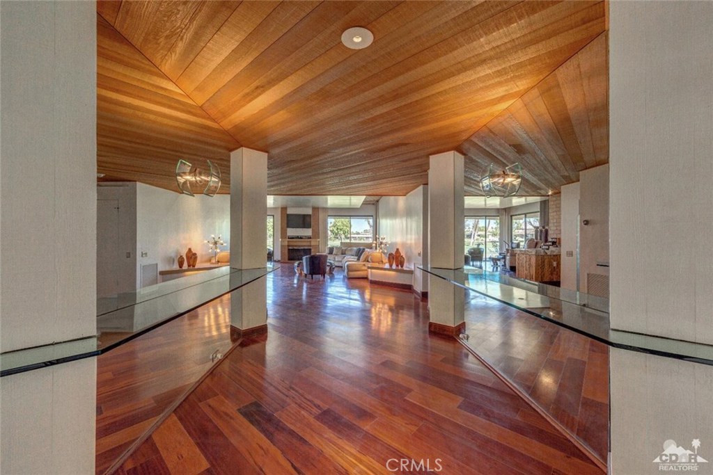 The Springs C.C. - Residential