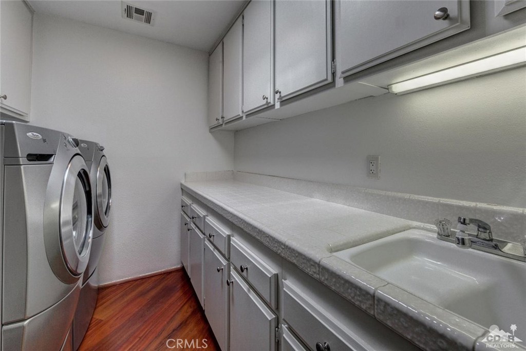 The Springs C.C. - Residential