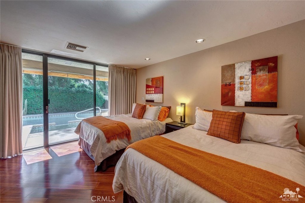 The Springs C.C. - Residential