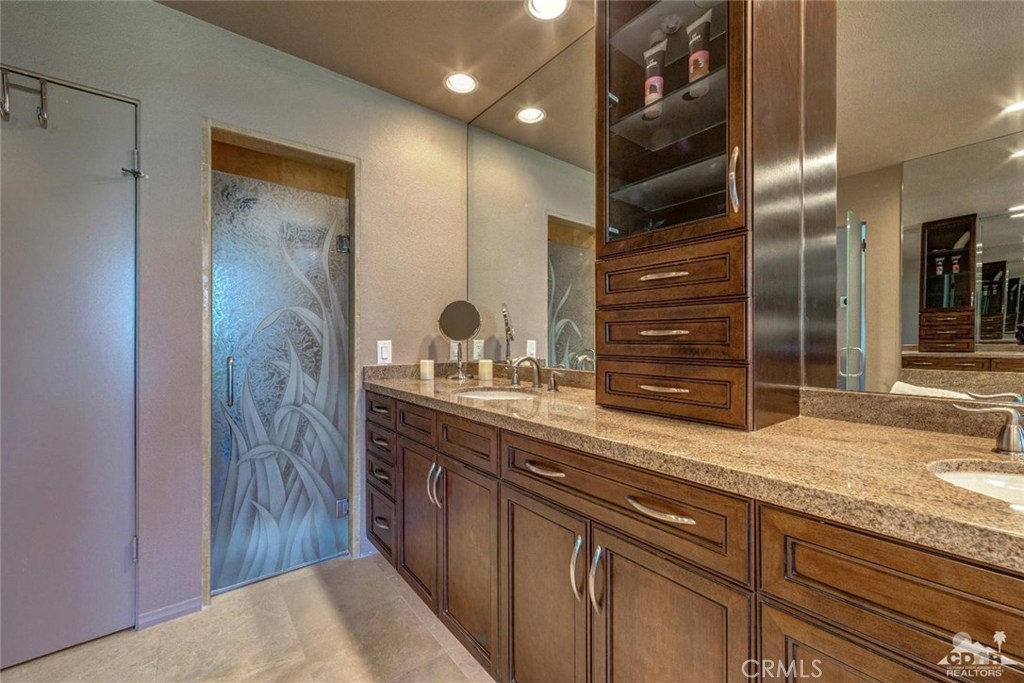 The Springs C.C. - Residential