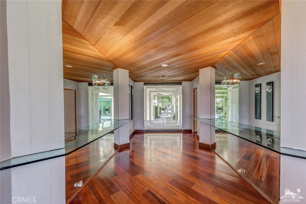 The Springs C.C. - Residential