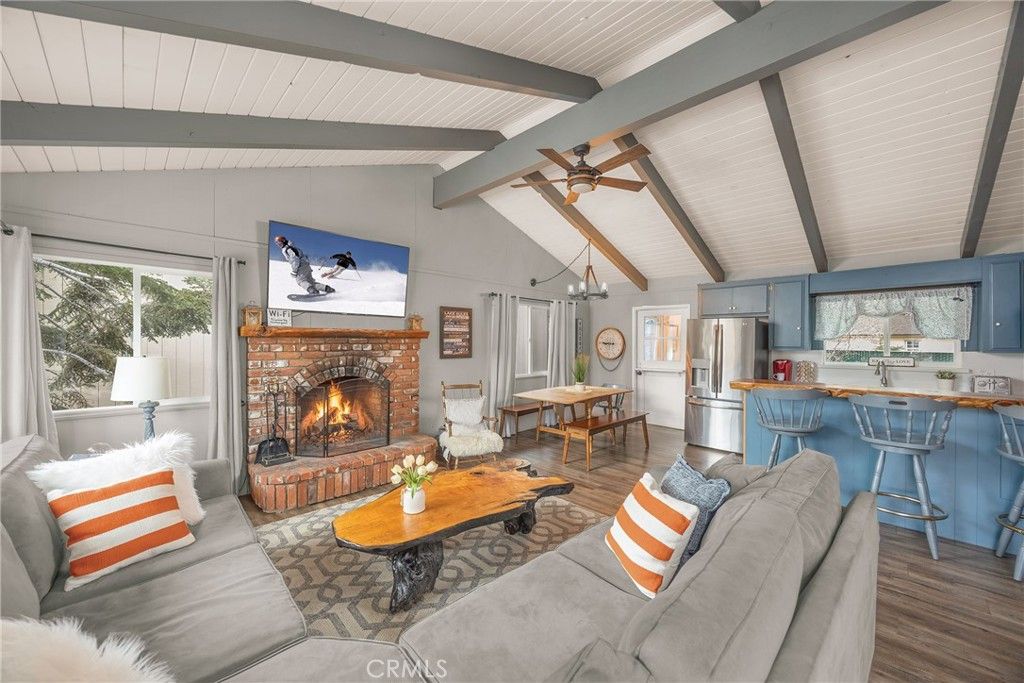 Photo of 39054 Bayview Lane, Big Bear Lake, CA 92315 (MLS # IG25271352)