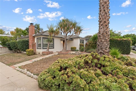 Photo of 5058 Cartwright AVE, North Hollywood, CA 91601 (MLS # SR26225567)