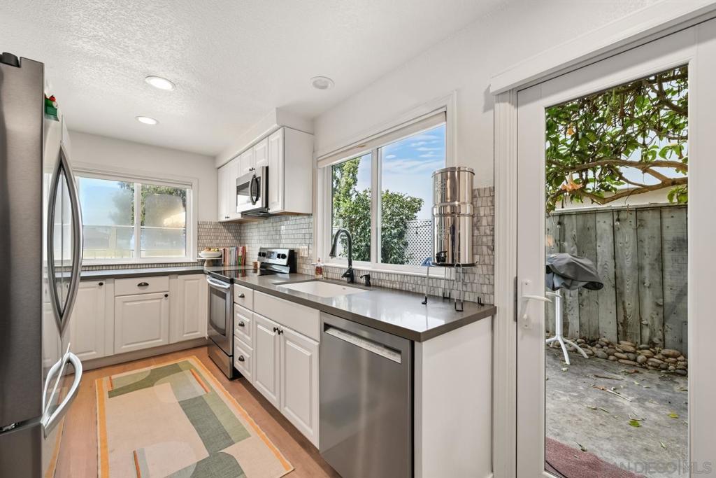Del Mar - Residential