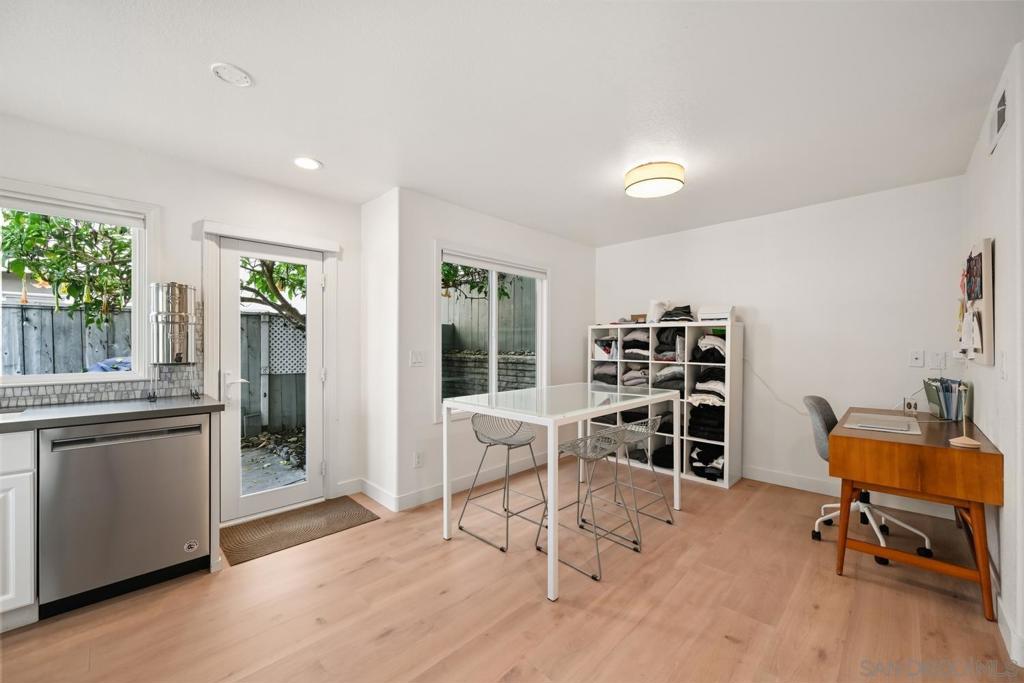 Del Mar - Residential