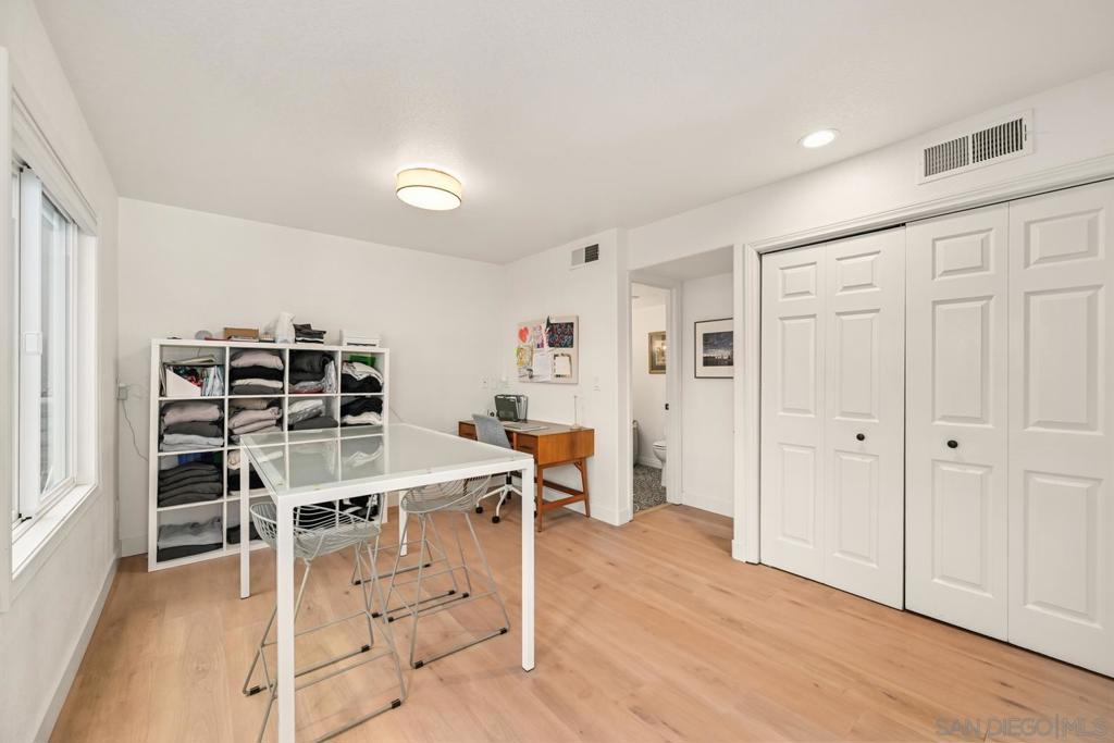 Del Mar - Residential