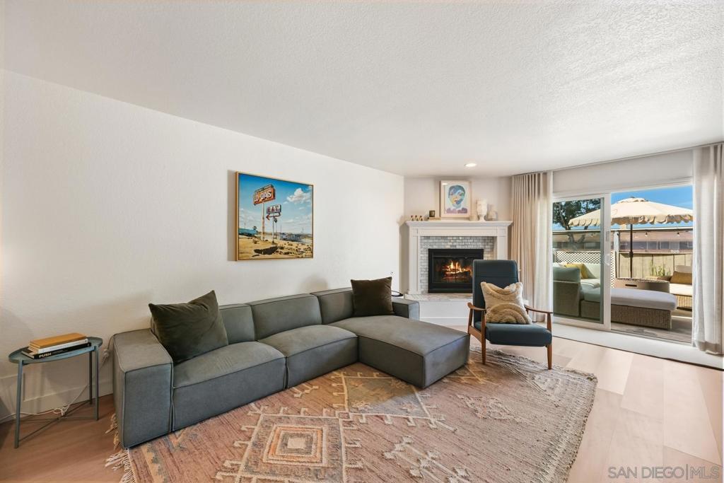 Del Mar - Residential