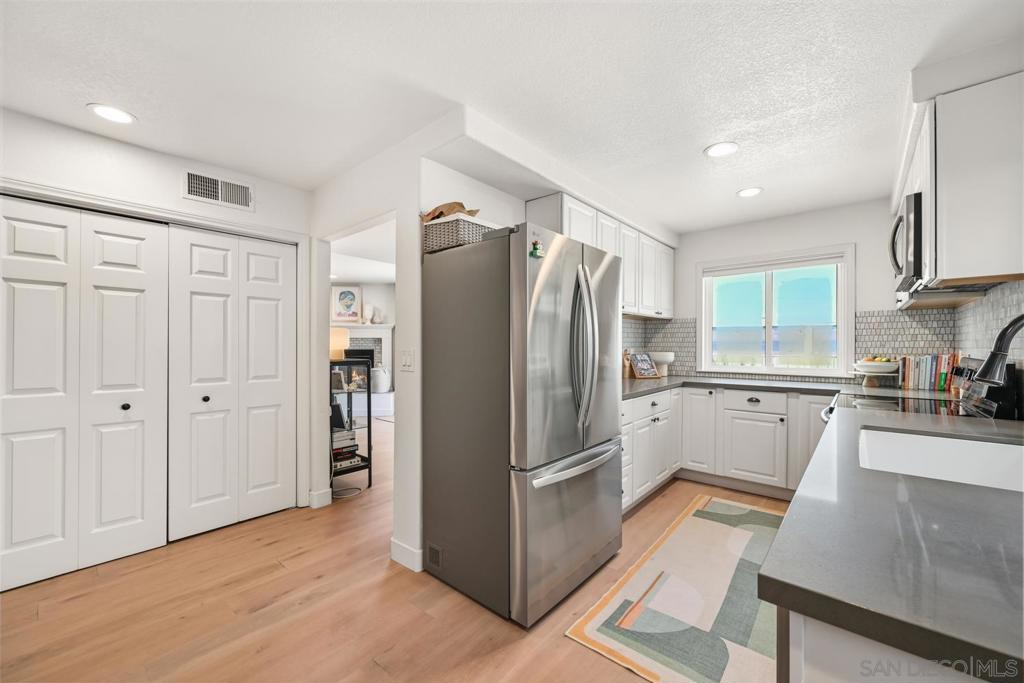 Del Mar - Residential