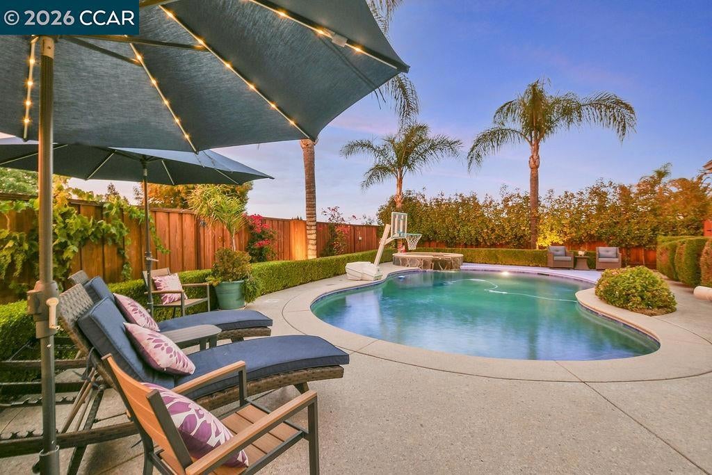 Photo of 1760 Duchess Ter, Brentwood, CA 94513 (MLS # 41150320)