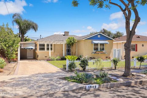 Photo of 1902 N Pass Avenue, Burbank, CA 91505 (MLS # P1-26836)