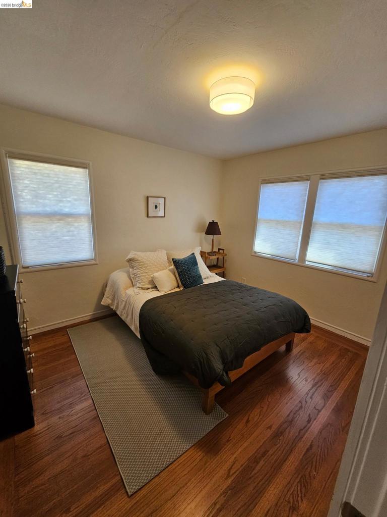 10600 Sheldon St ST, Oakland CA 94605