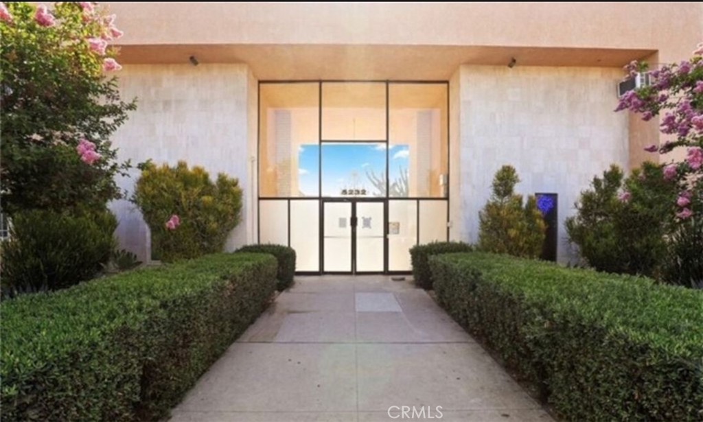 5232 Corteen Place 7