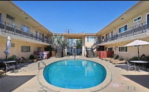 5232 Corteen Place 7 Valley Village CA 91607