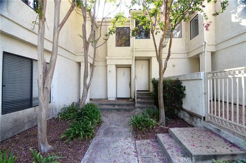 Photo of 450 Anderwood Court #14, Pomona, CA 91768 (MLS # TR25147995) Photo of 450 Anderwood Court #14, Pomona, CA 91768 (MLS # TR25147995)