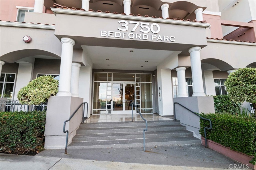 3750 Santa Rosalia 303