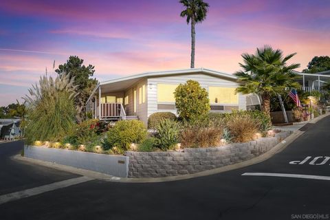2130 Sunset Dr SPC 21 Vista CA 92081