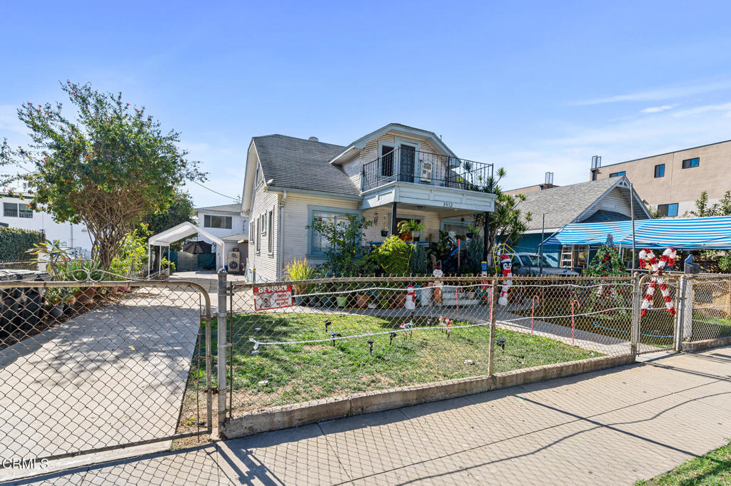 3512 3514 E 7th Street