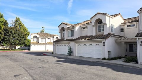 Photo of 144 Agostino, Irvine, CA 92614 (MLS # OC26085972)