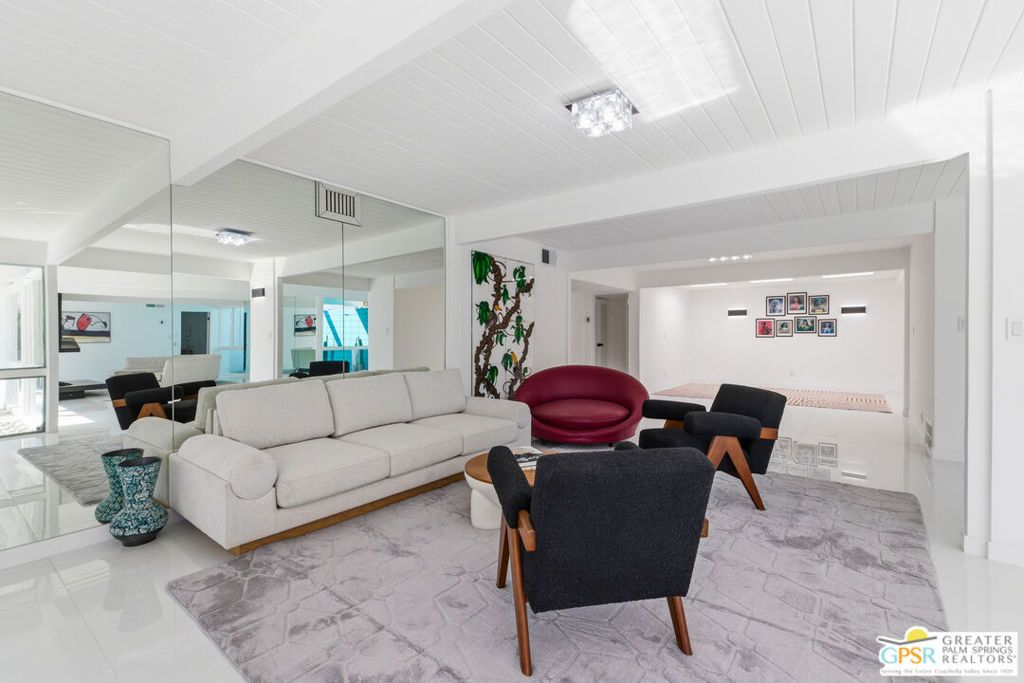 Photo of 1635 Palm Tree Drive, Palm Springs, CA 92264 (MLS # 26664223PS)