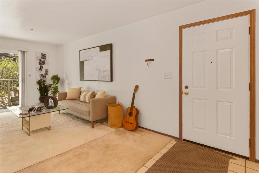 1009 San Antonio Circle 220