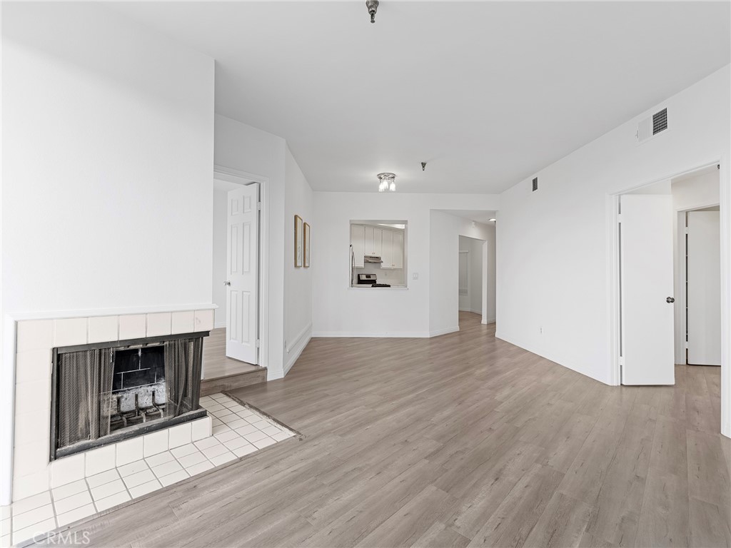 1450 Brett Place 205