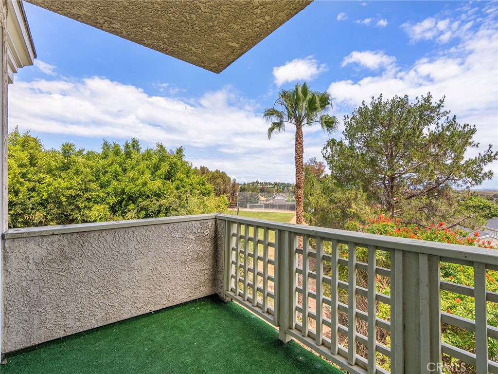 1450 Brett Place 205