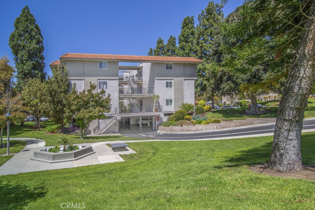 2402 Via Mariposa W unit 1C