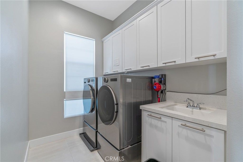 listing image 130727941883340912900