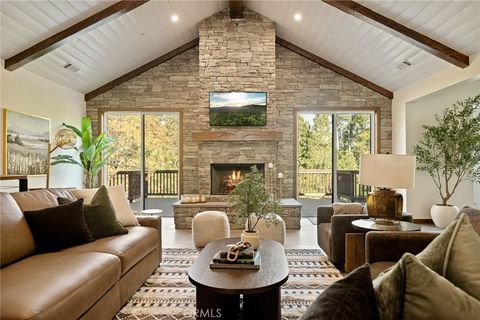 Photo of 1285 N State Highway 173, Lake Arrowhead, CA 92352 (MLS # IG25256114)