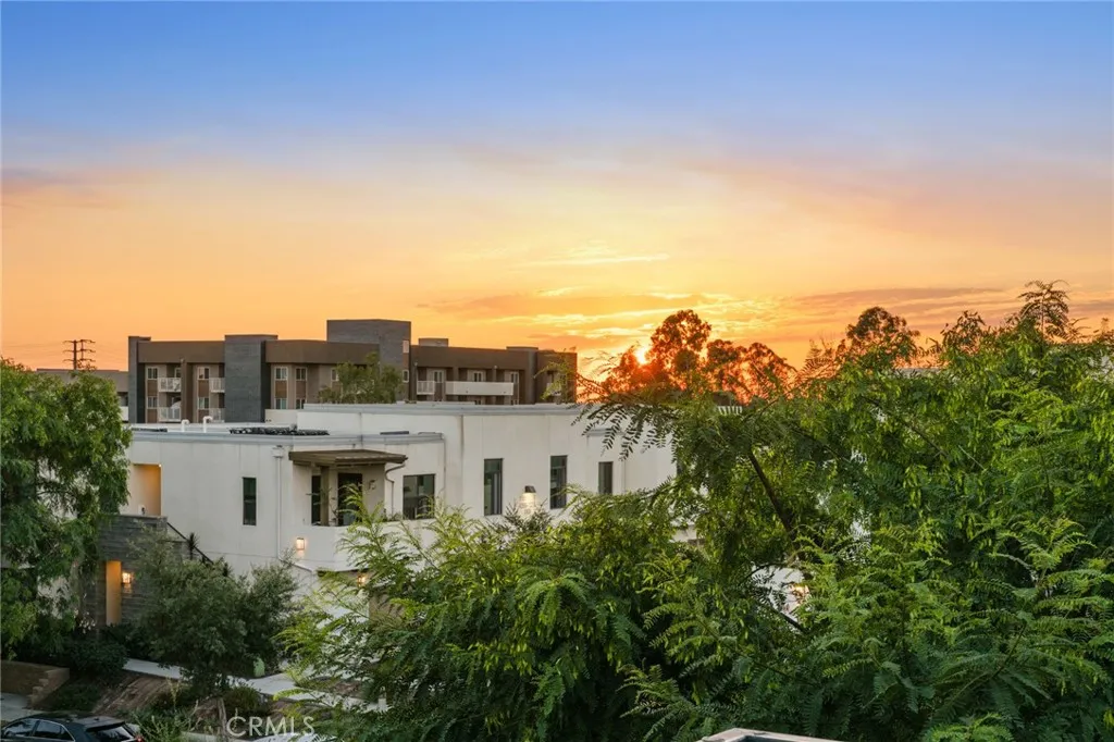 Irvine, California 92618, United States, 4 Bedrooms Bedrooms, ,3 BathroomsBathrooms,Residential,Active,202399