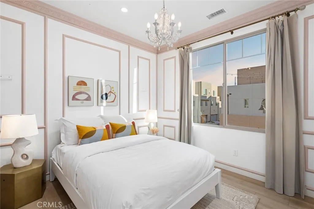 Irvine, California 92618, United States, 4 Bedrooms Bedrooms, ,3 BathroomsBathrooms,Residential,Active,202399