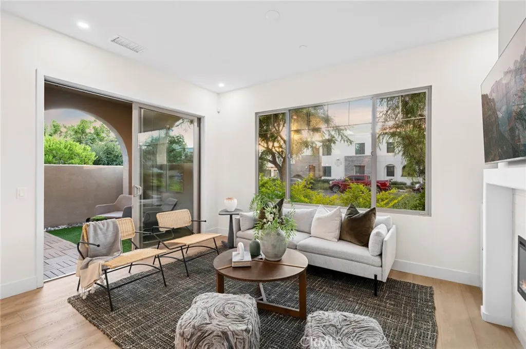 Irvine, California 92618, United States, 4 Bedrooms Bedrooms, ,3 BathroomsBathrooms,Residential,Active,202399