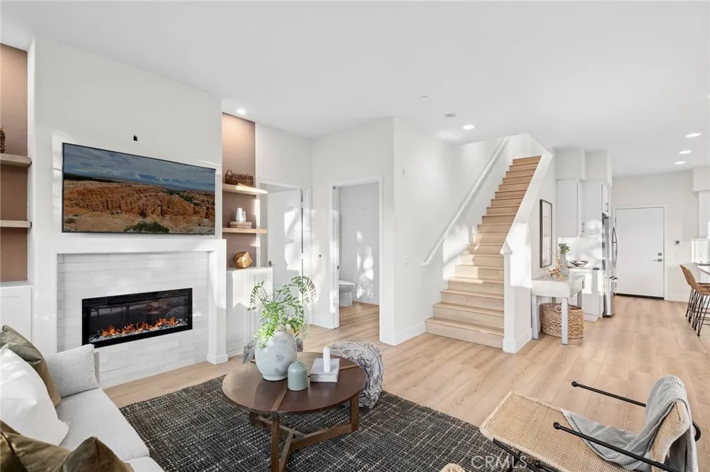 Irvine, California 92618, United States, 4 Bedrooms Bedrooms, ,3 BathroomsBathrooms,Residential,Active,202399