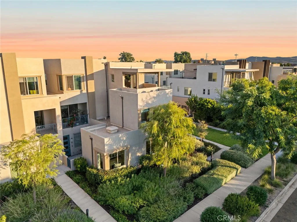 Irvine, California 92618, United States, 4 Bedrooms Bedrooms, ,3 BathroomsBathrooms,Residential,Active,202399