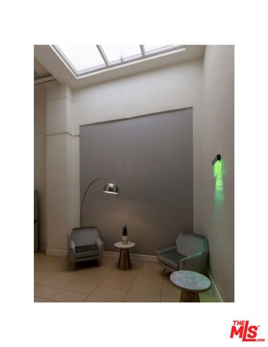 Photo of 416 S Spring Street #905, Los Angeles, CA 90013 (MLS # 26638345)