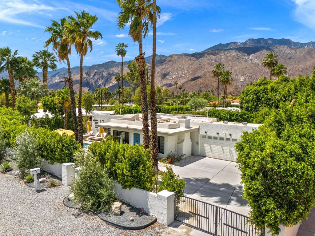 1127 N Calle Marcus